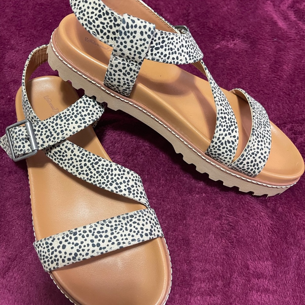Cheetah print sandals